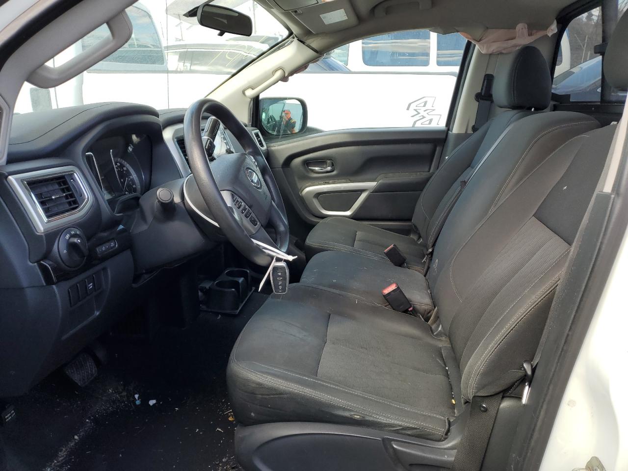 2017 Nissan Titan - Image 7