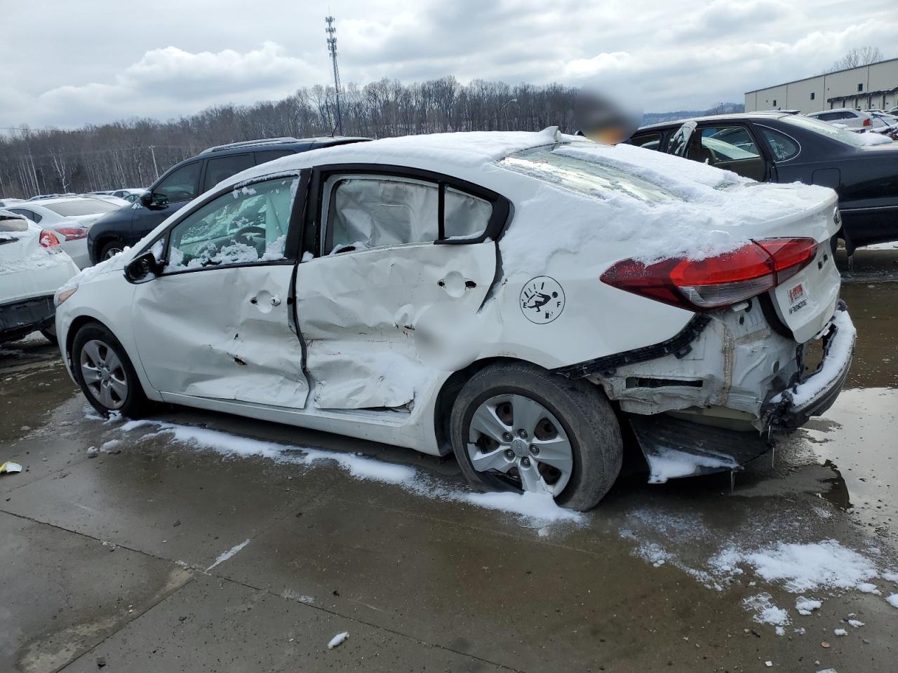 2017 Kia Forte - Image 2