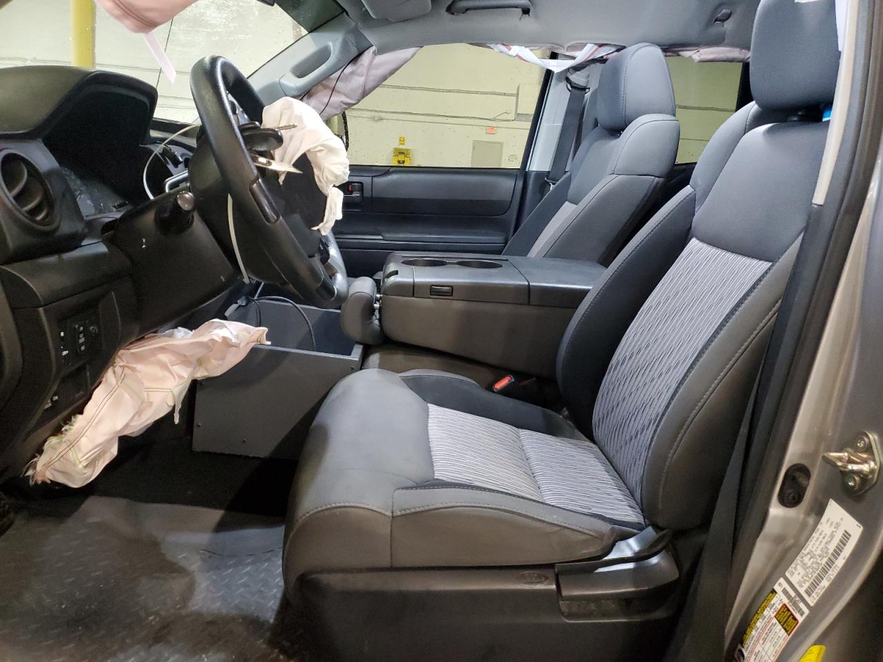2015 Toyota Tundra - Image 7