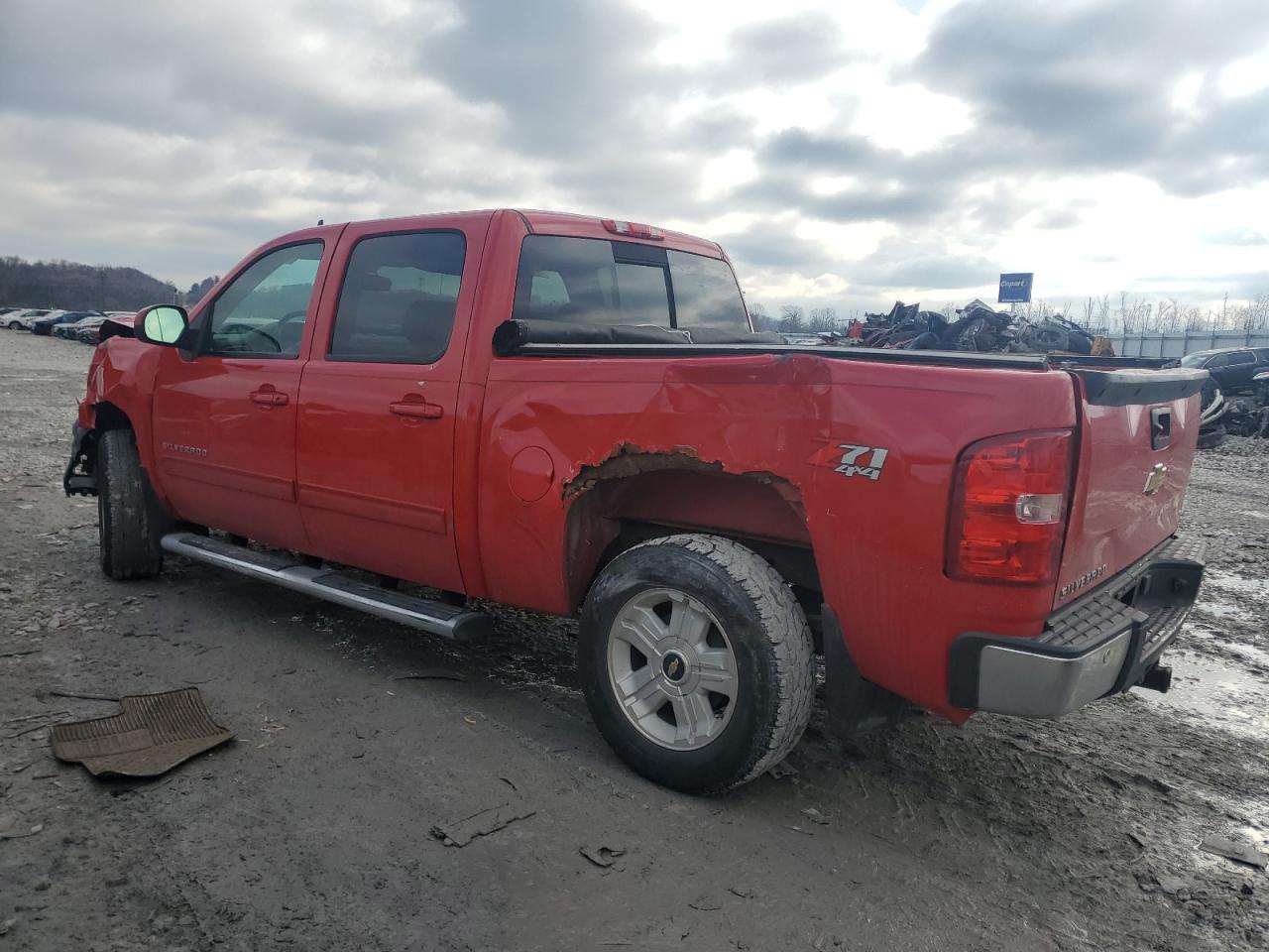 2012 Chevrolet Silverado - Image 2