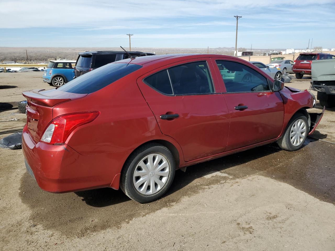 2019 Nissan Versa - Image 3