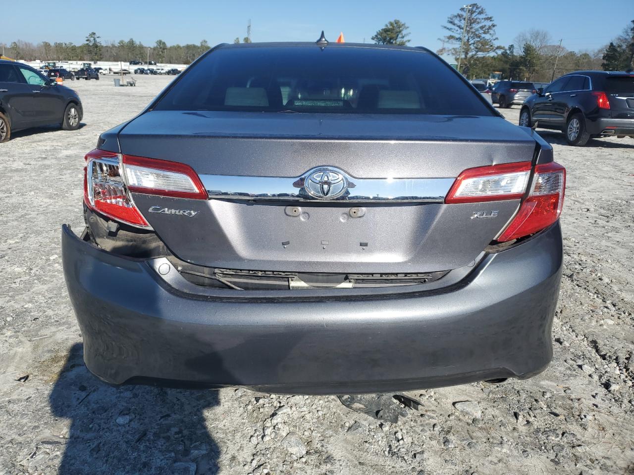 2014 Toyota Camry - Image 6
