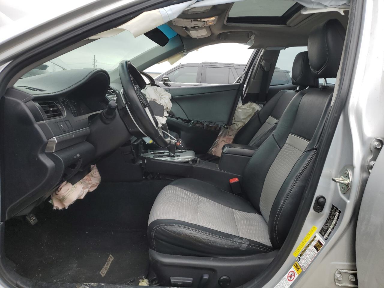 2014 Toyota Camry - Image 7