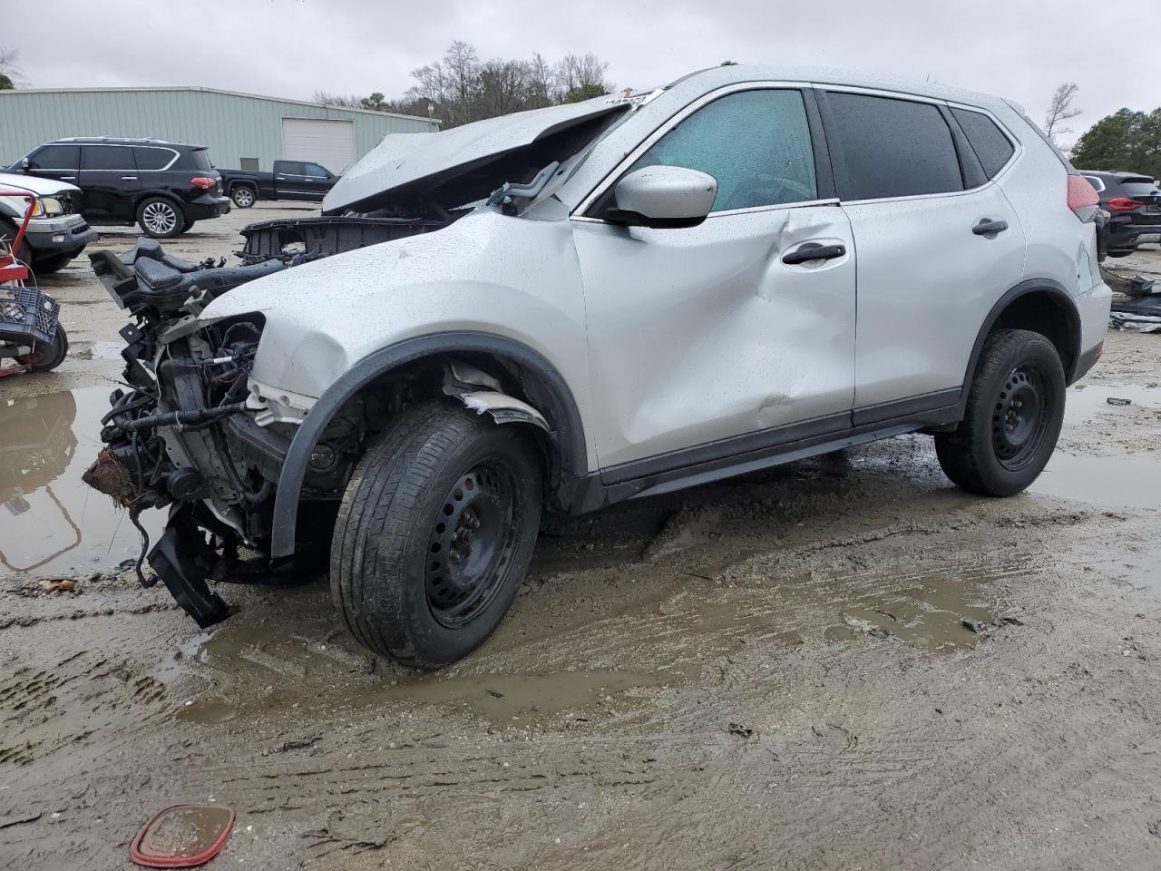 2020 Nissan Rogue - Image 1