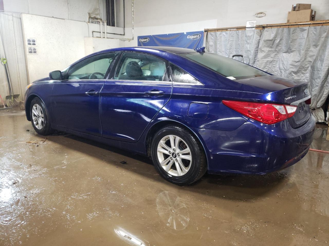 2013 Hyundai Sonata - Image 2