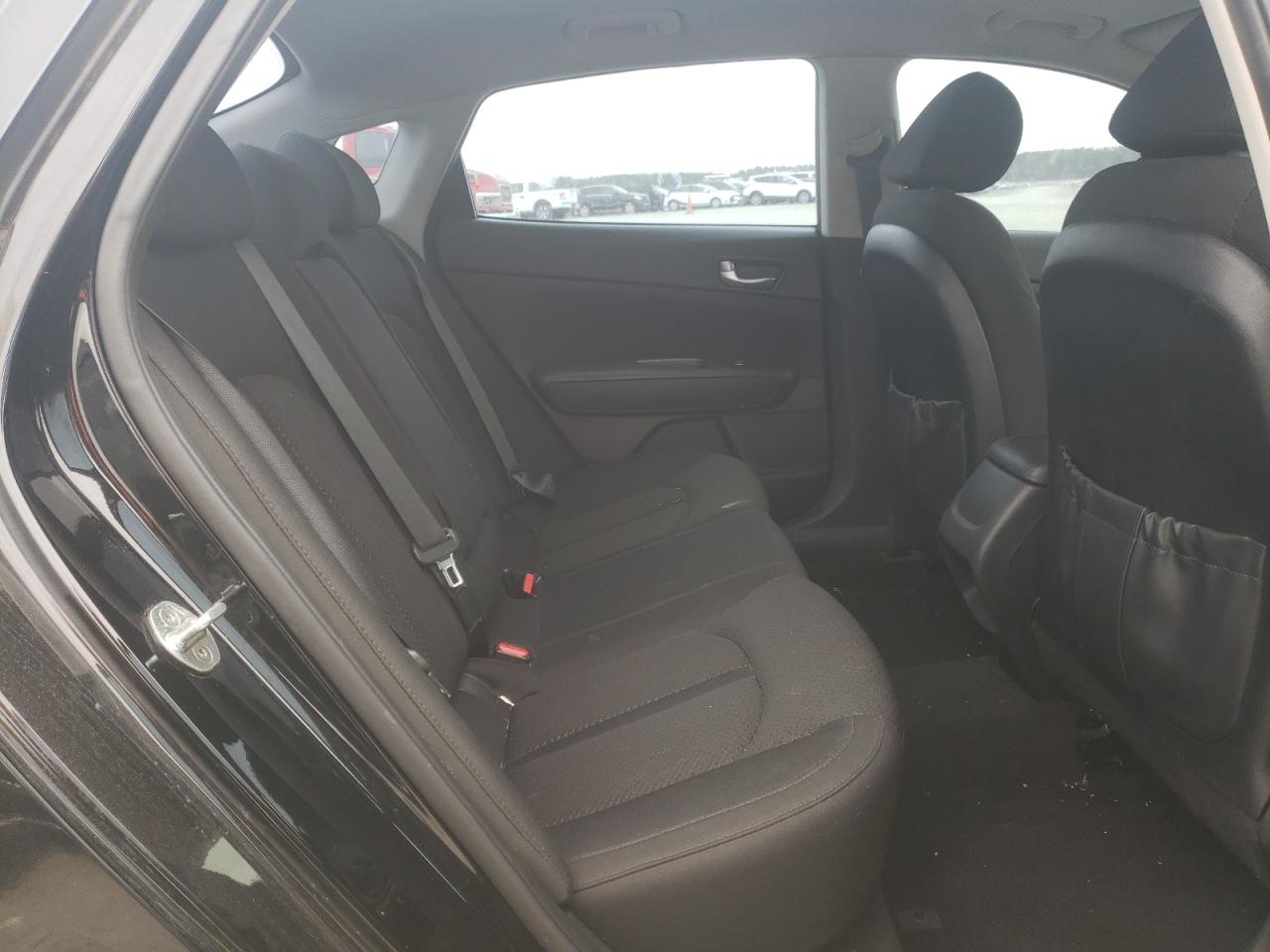 2016 Kia Optima - Image 11