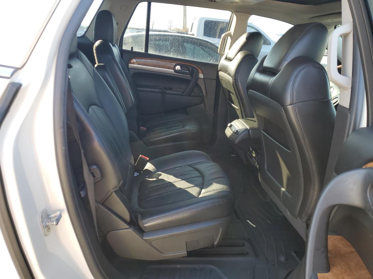 2012 Buick Enclave - Image 11