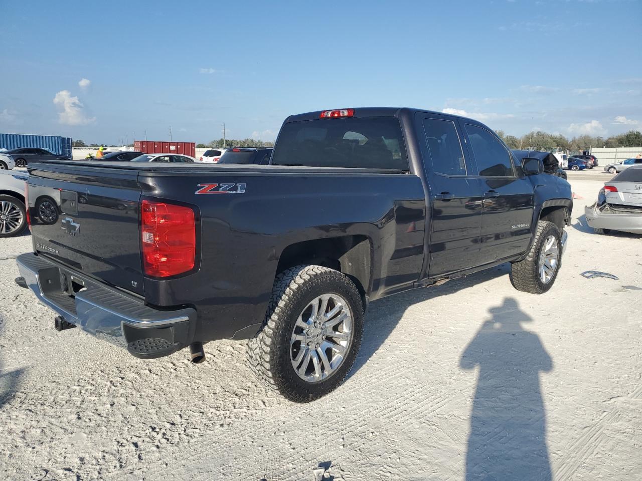 2015 Chevrolet Silverado - Image 3