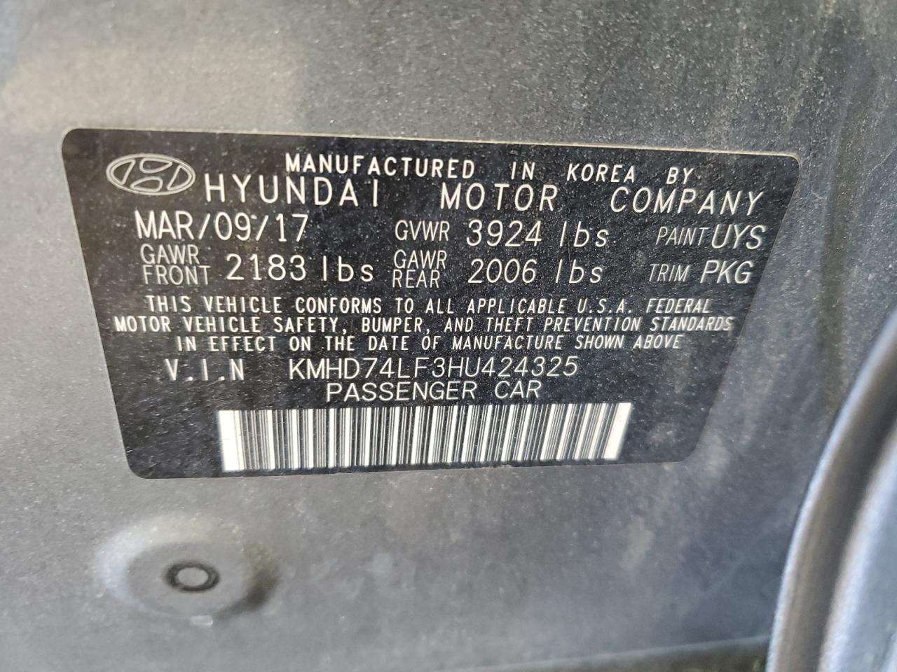 2017 Hyundai Elantra - Image 12