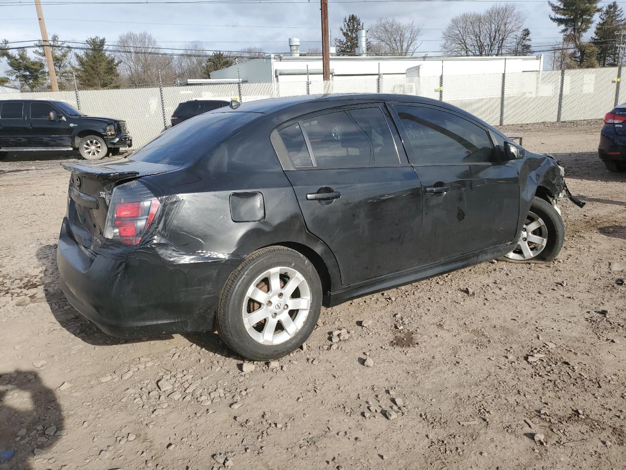 2010 Nissan Sentra - Image 3