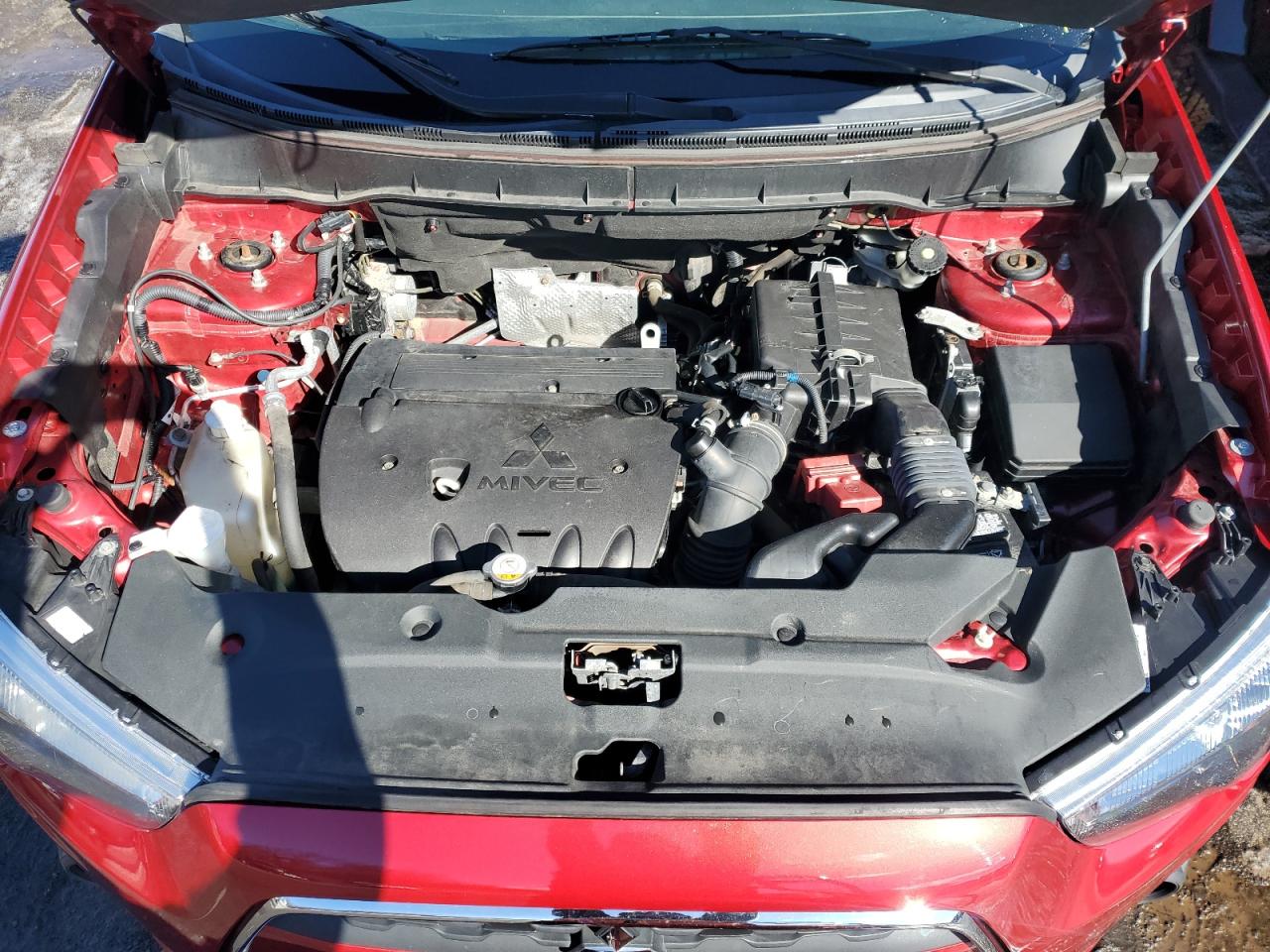 2015 Mitsubishi Outlander - Image 12