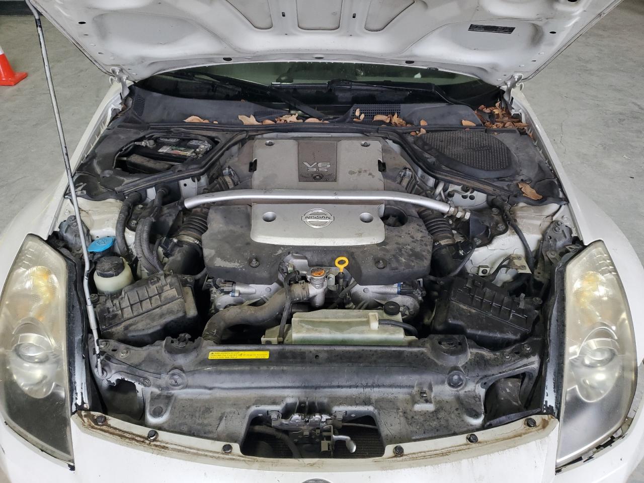2009 Nissan 350Z - Image 11