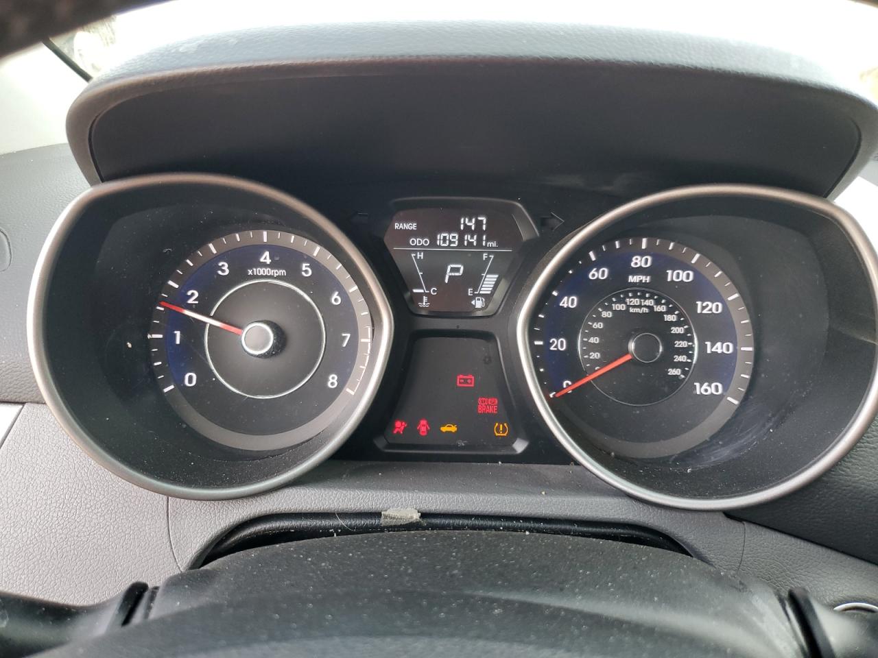 2013 Hyundai Elantra - Image 9