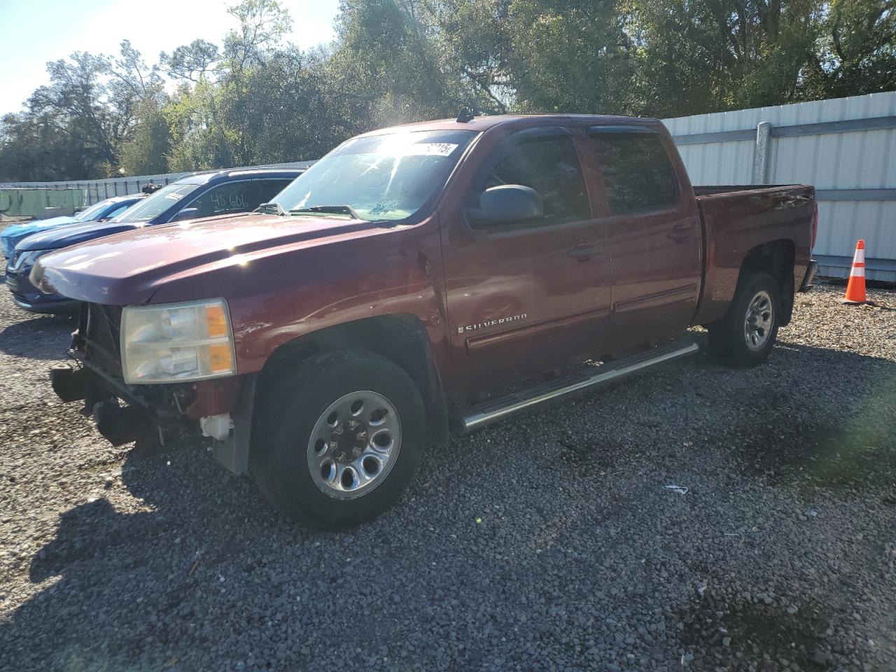 2009 Chevrolet Silverado - Image 1