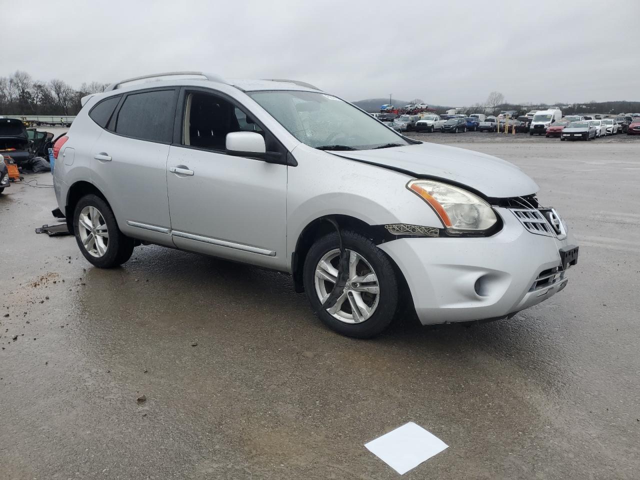 2013 Nissan Rogue - Image 4
