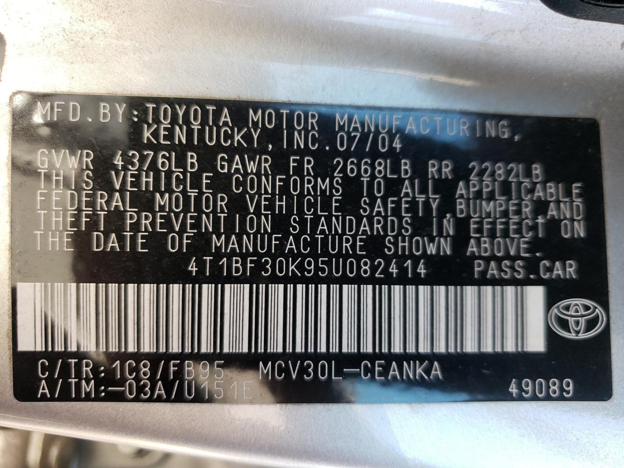 2005 Toyota Camry - Image 12