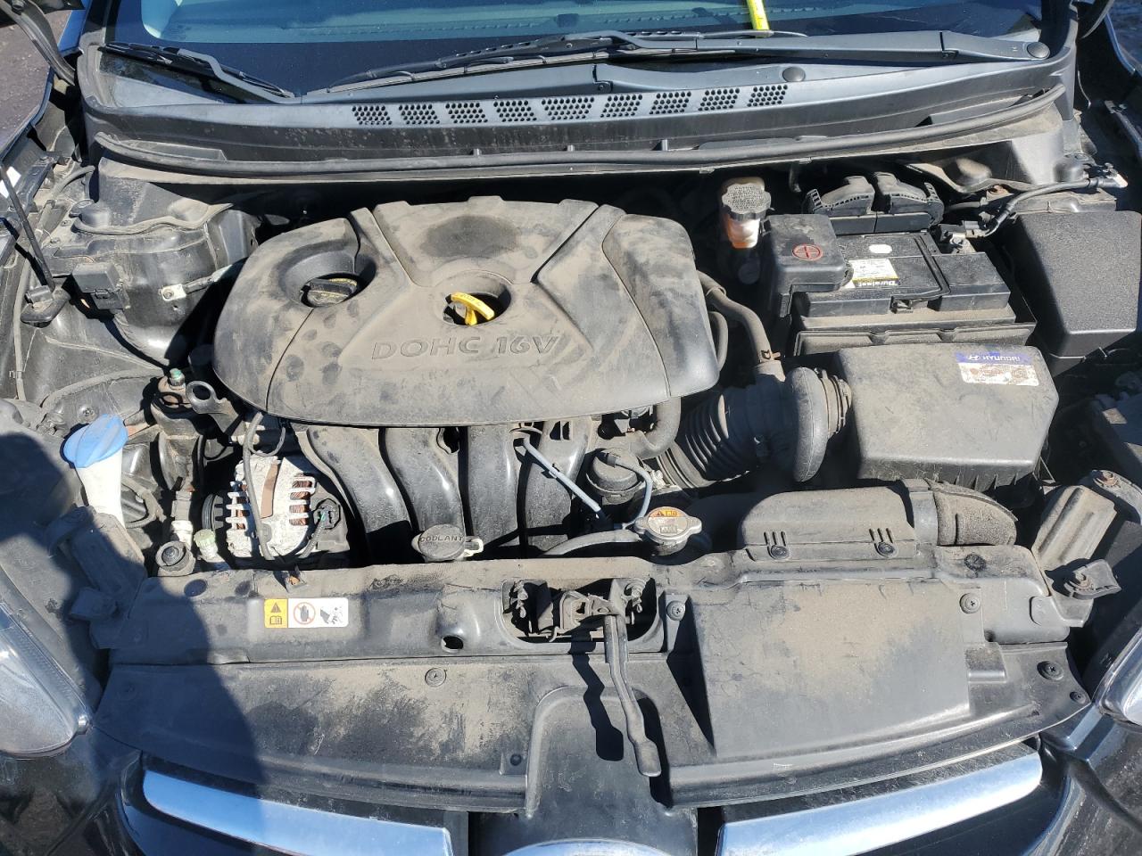 2015 Hyundai Elantra - Image 11