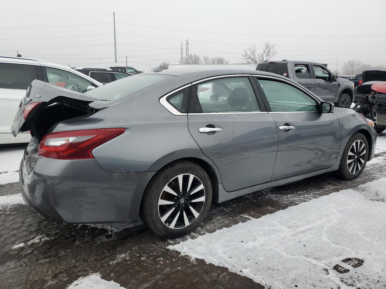 2018 Nissan Altima - Image 3