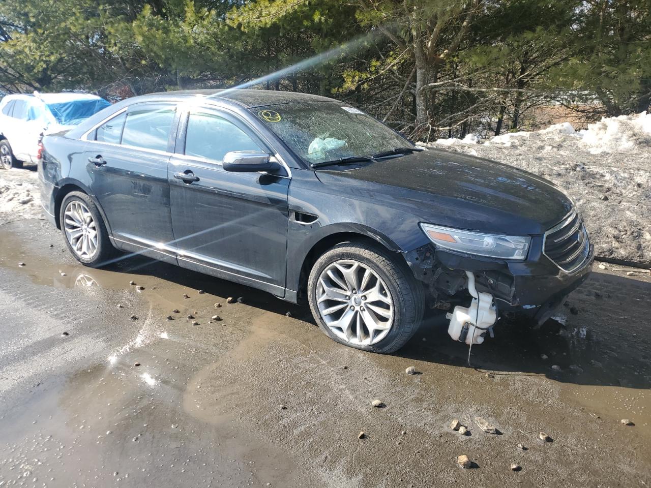 2013 Ford Taurus - Image 4
