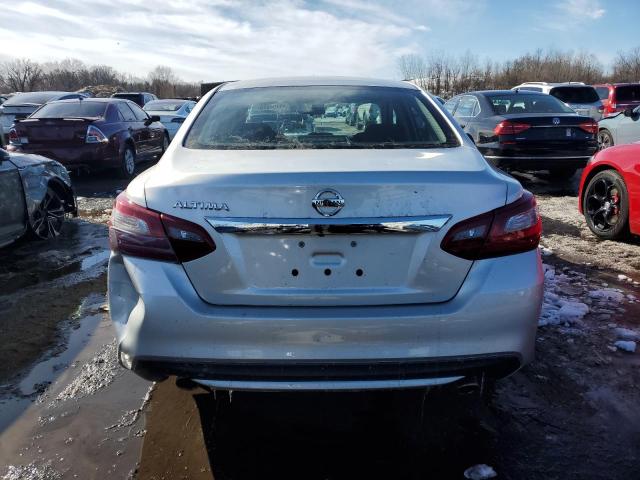  NISSAN ALTIMA 2018 Srebrny