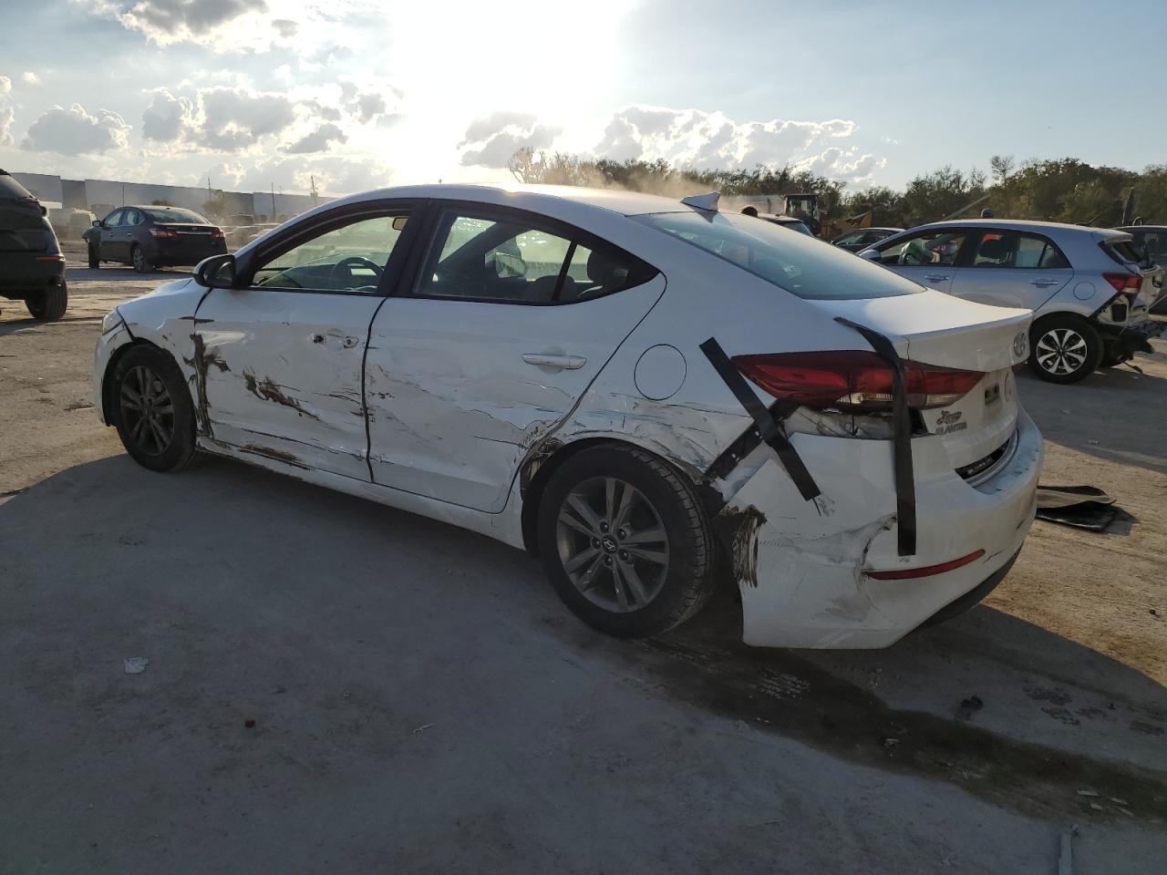 2017 Hyundai Elantra - Image 2