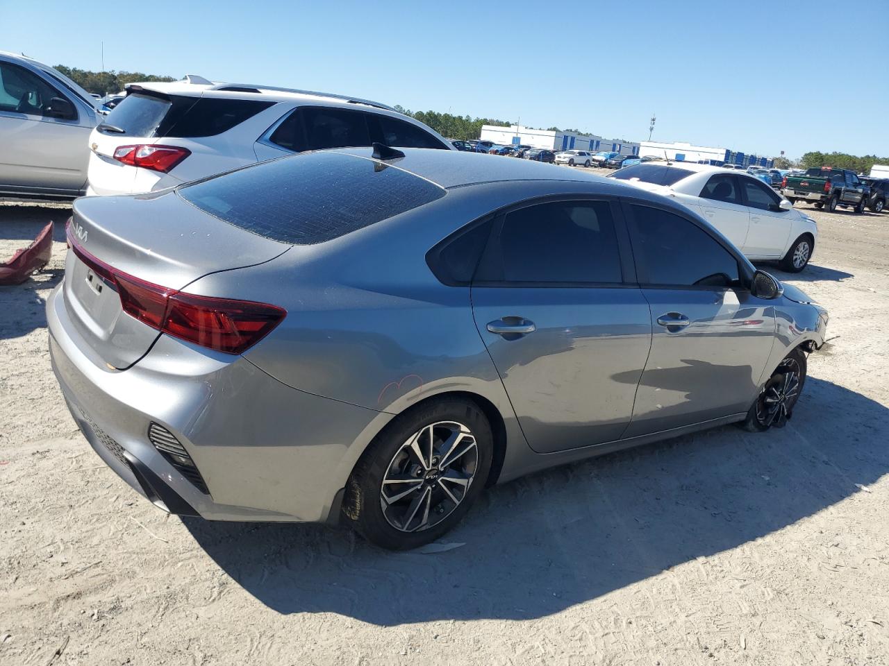 2023 Kia Forte - Image 3