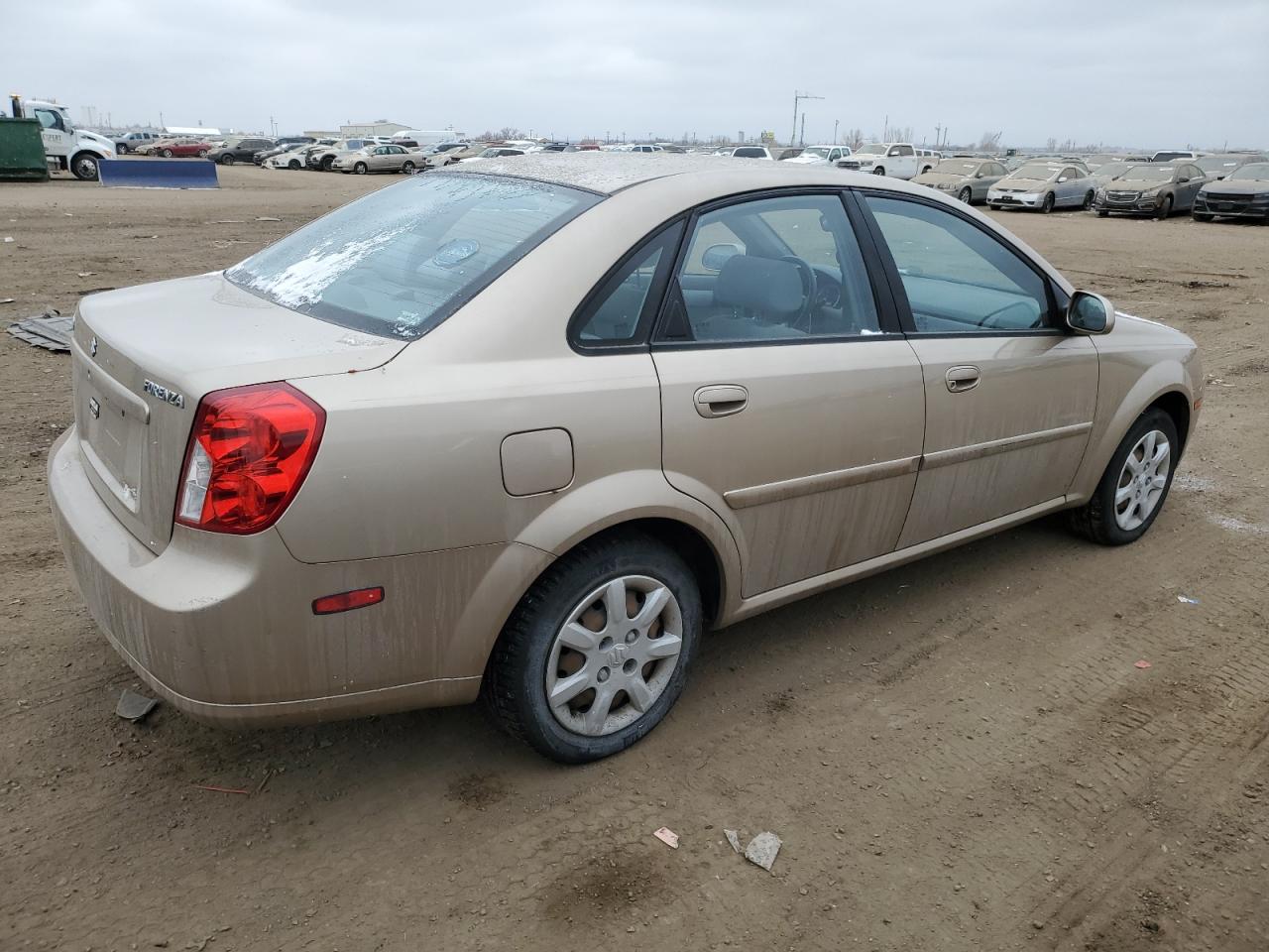2005 Suzuki Forenza - Image 3