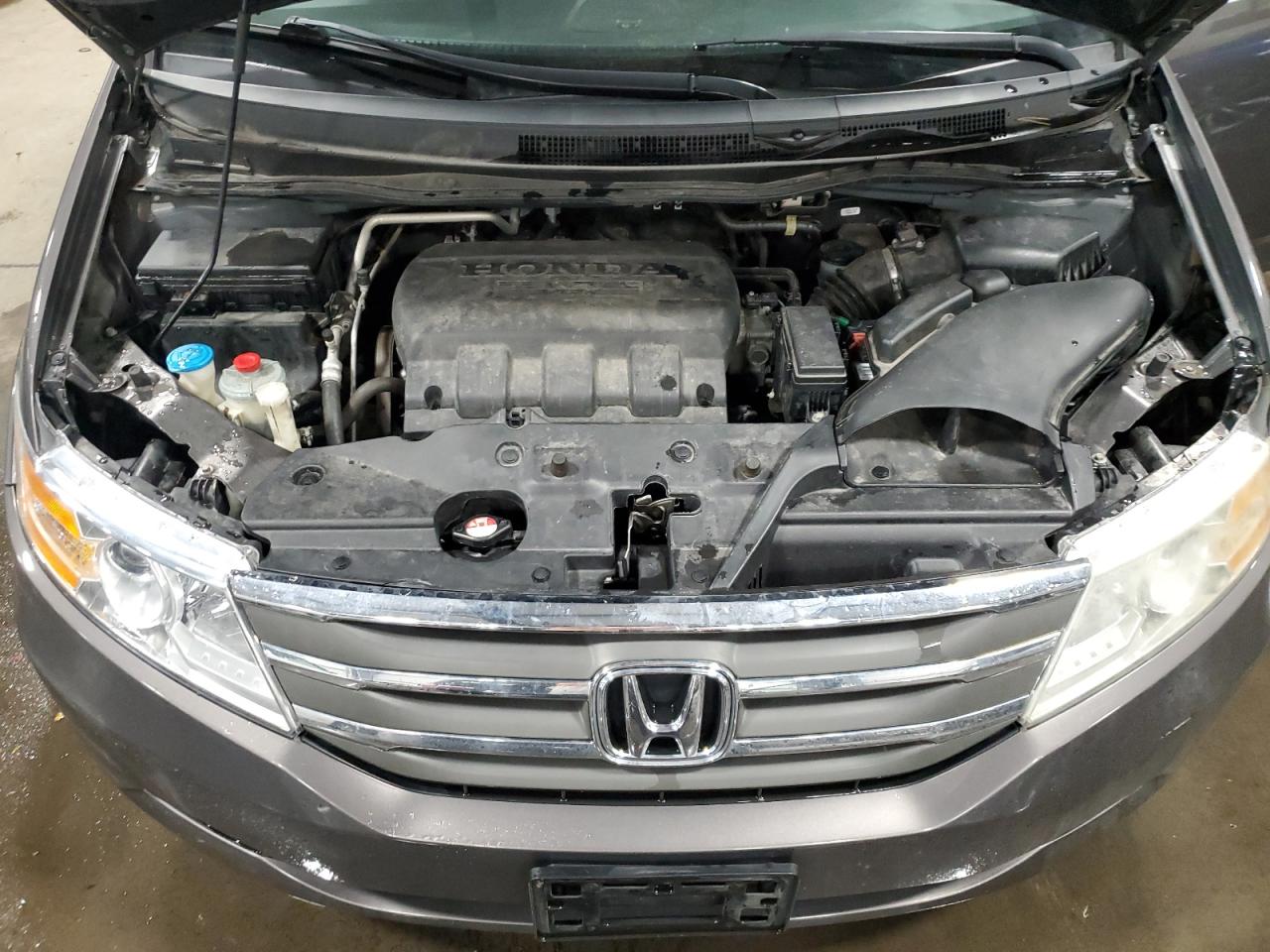 2011 Honda Odyssey - Image 12