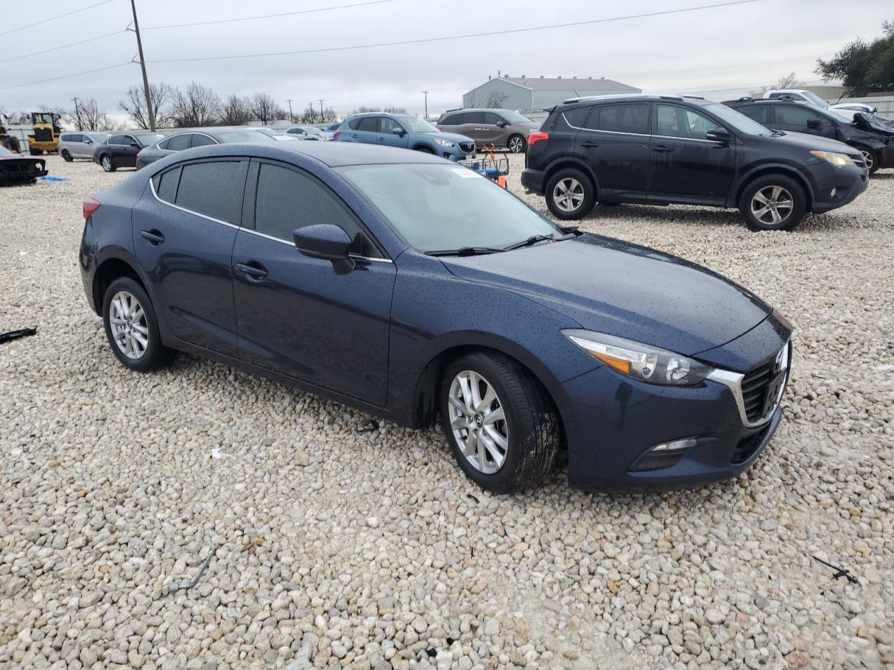 2018 Mazda 3 - Image 4