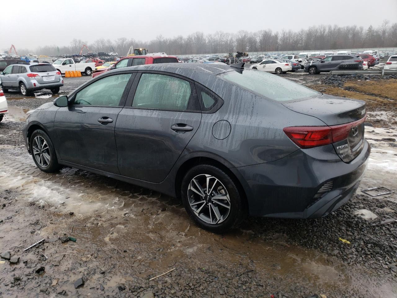 2024 Kia Forte - Image 2