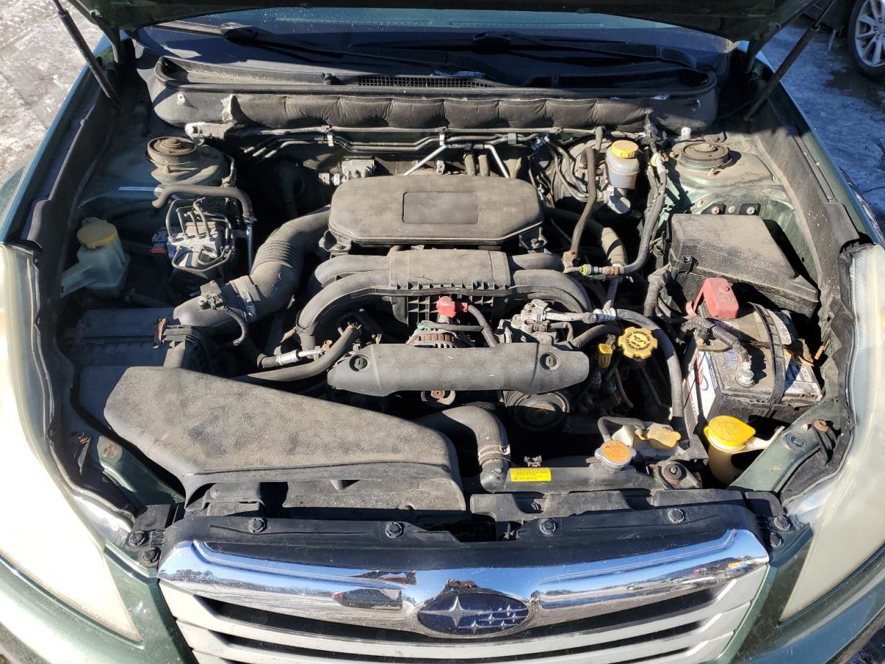2010 Subaru Outback - Image 11