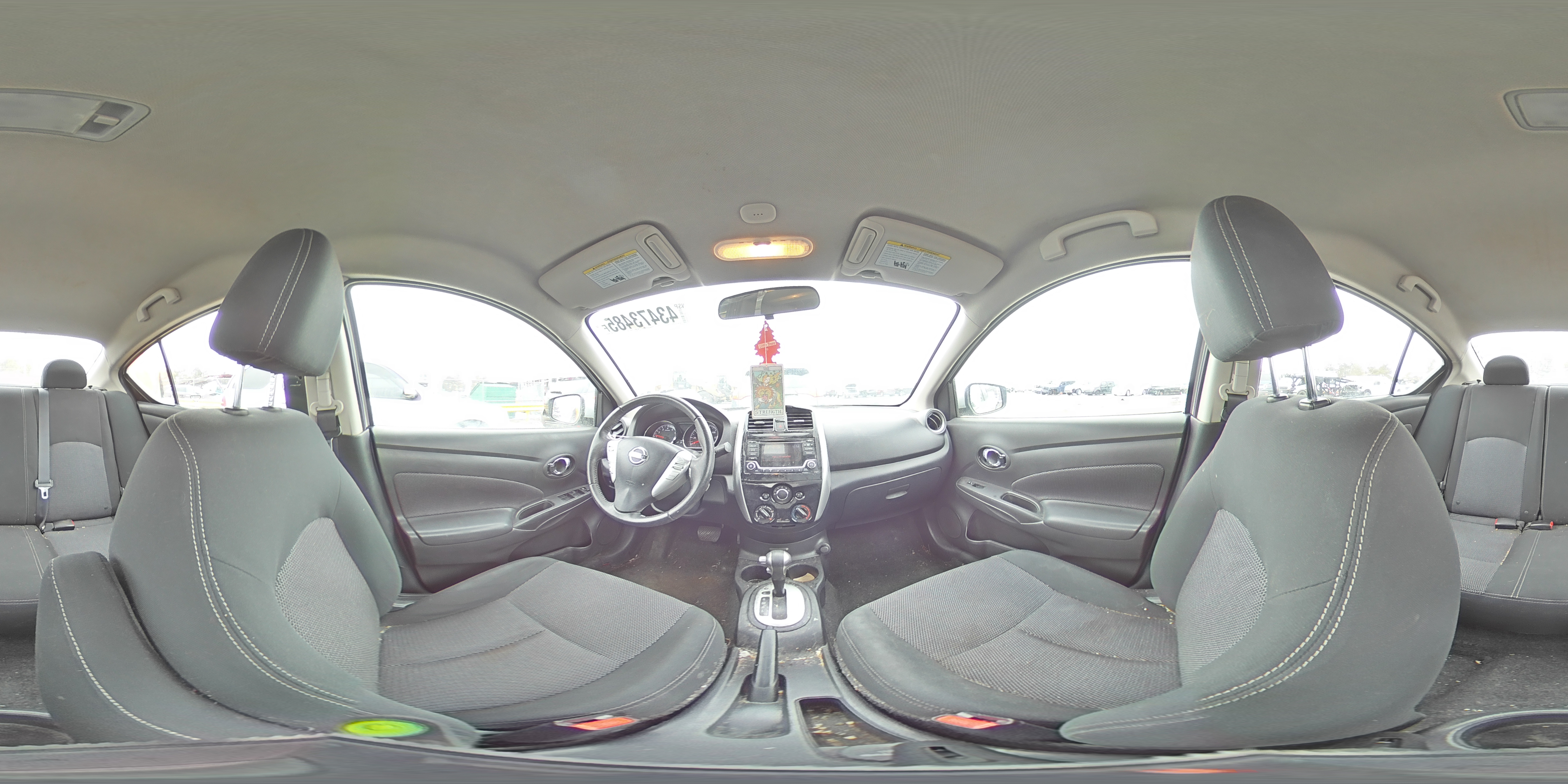 2018 Nissan Versa - Image 13