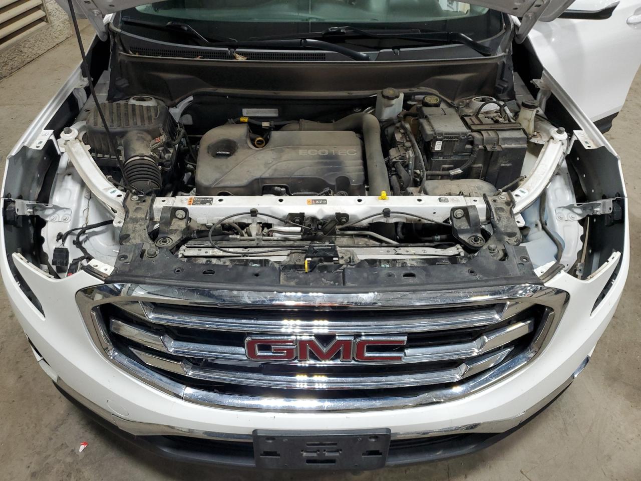 2019 GMC Terrain - Image 13