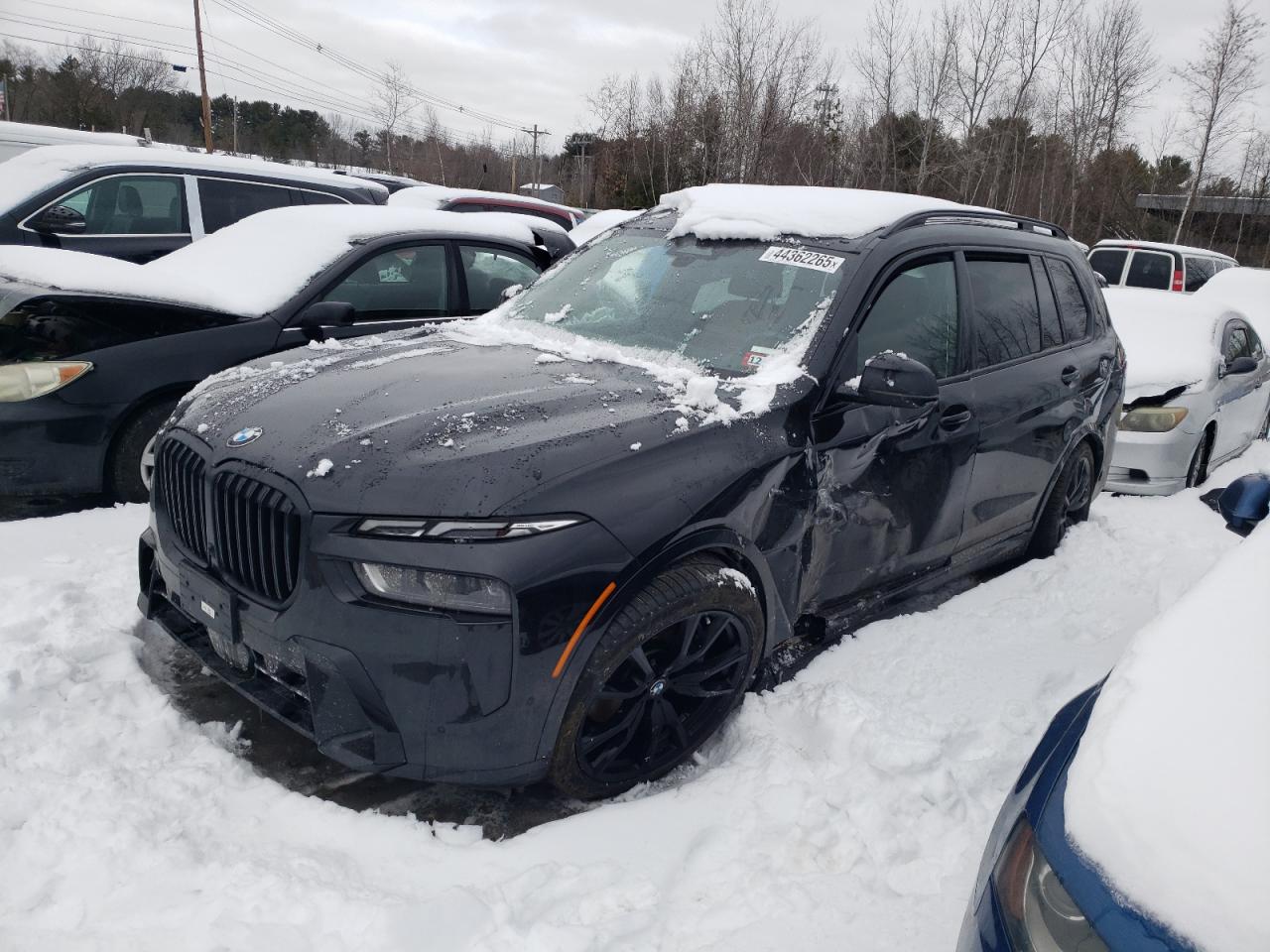 2023 BMW X7 - Image 1