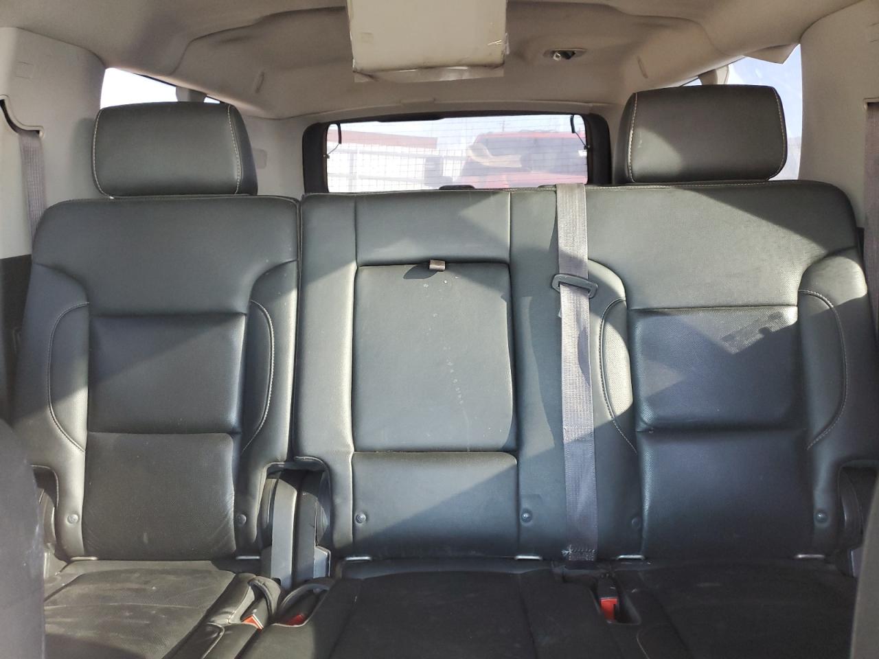 2016 GMC Yukon - Image 10