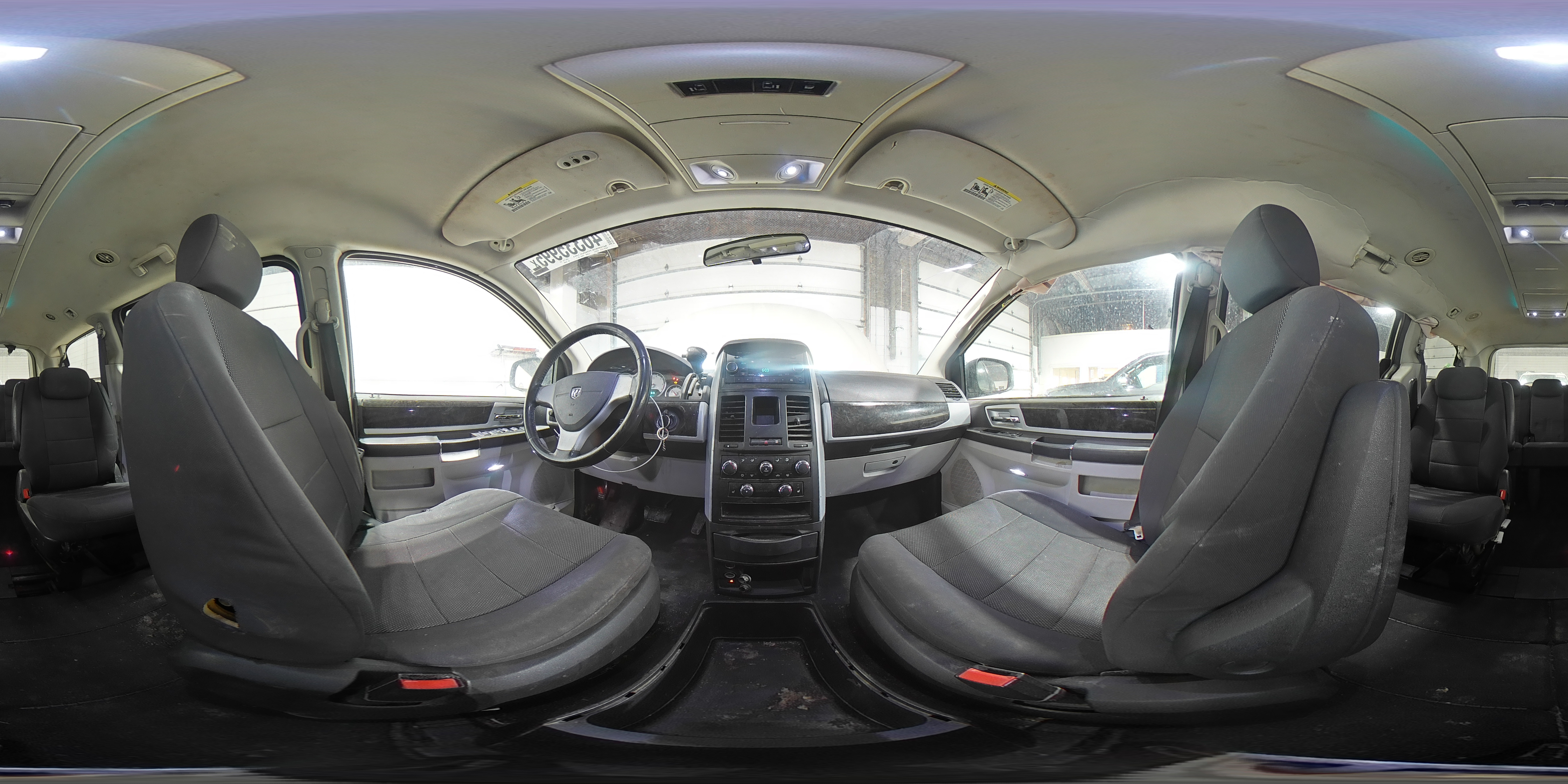 2009 Dodge Caravan - Image 14