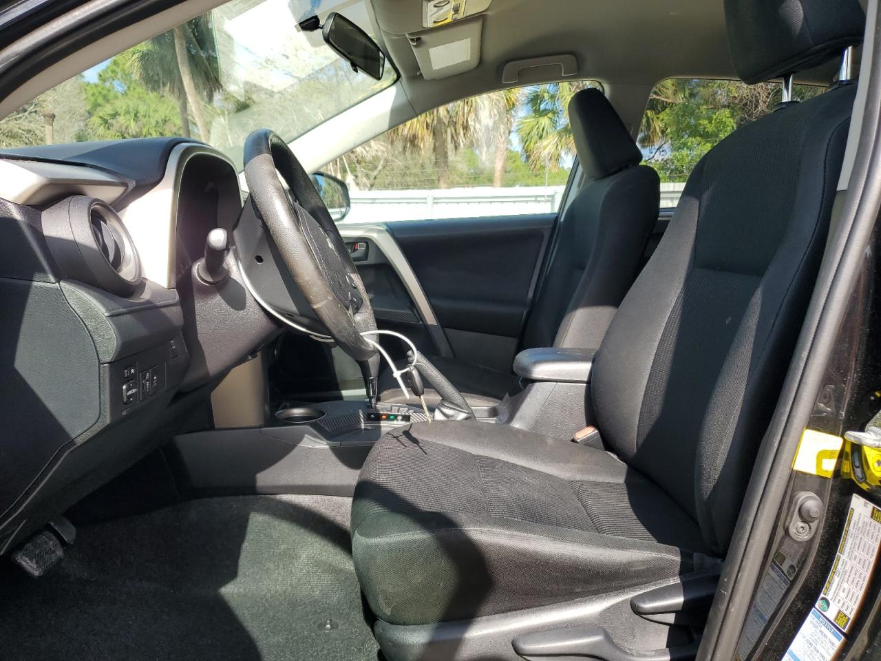 2014 Toyota RAV 4 - Image 7