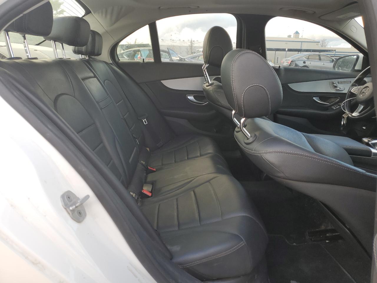 2016 Mercedes-Benz C-klasse - Image 10