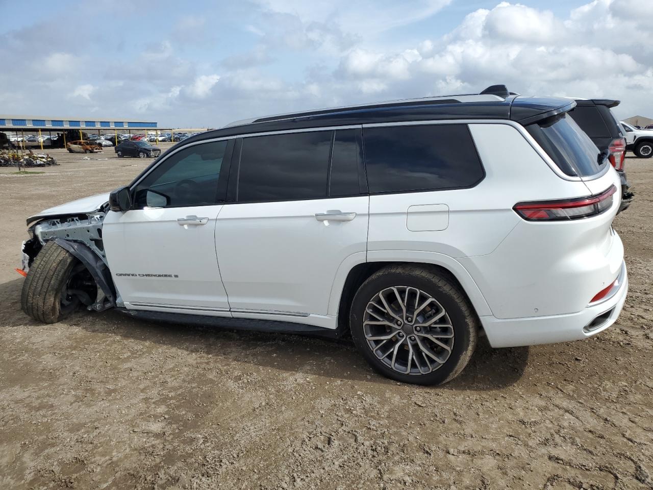 2021 Jeep Grand Cherokee - Image 2