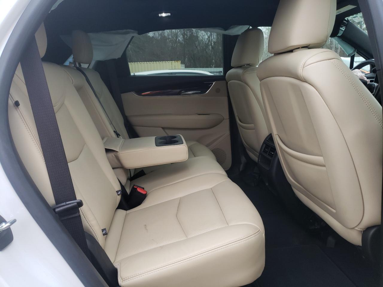 2018 Cadillac XT5 - Image 11