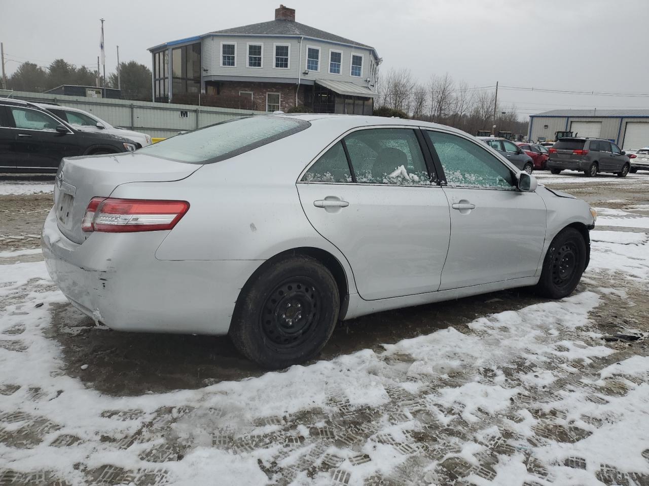 2010 Toyota Camry - Image 3