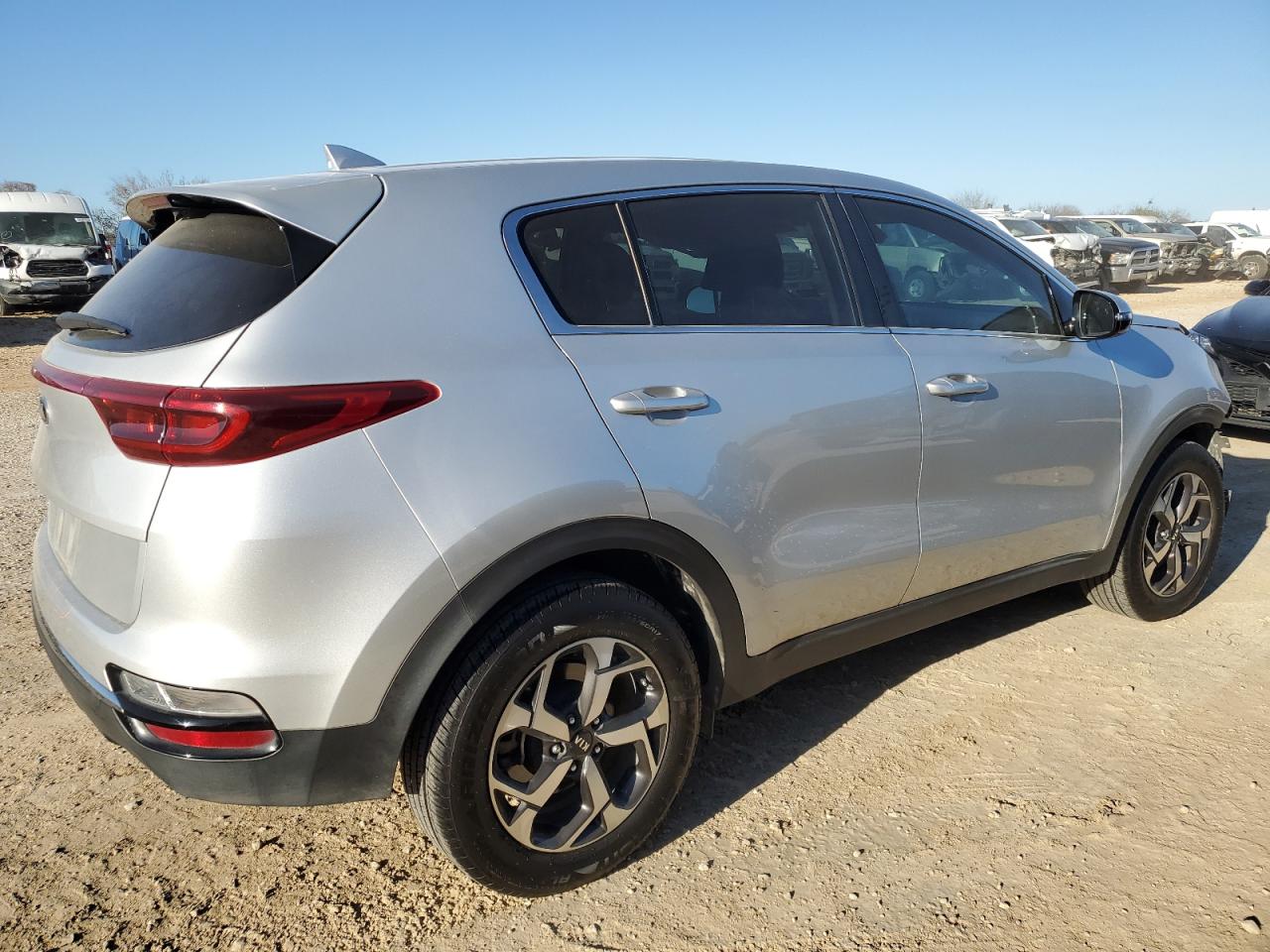2020 Kia Sportage - Image 3