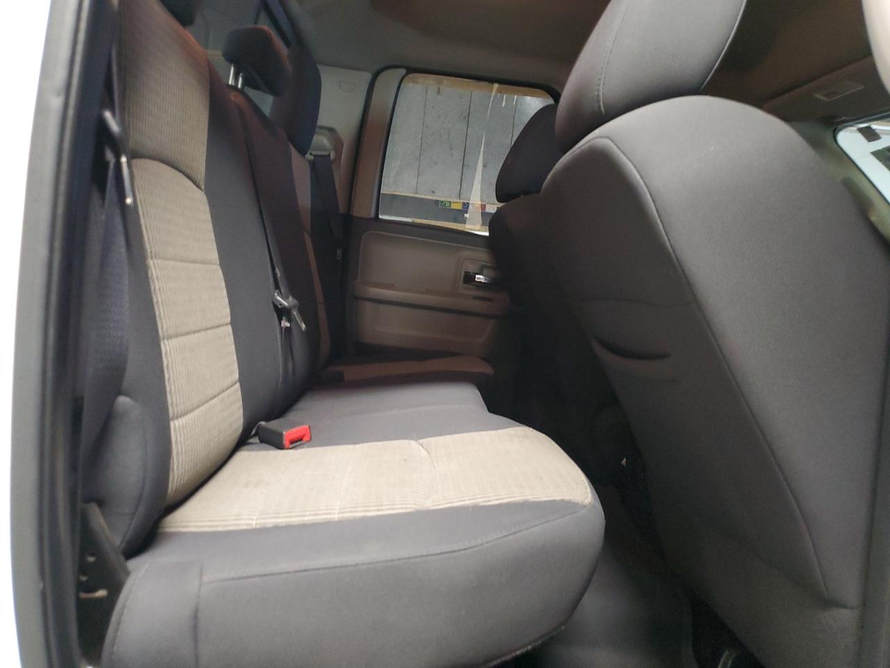 2011 Dodge RAM - Image 10