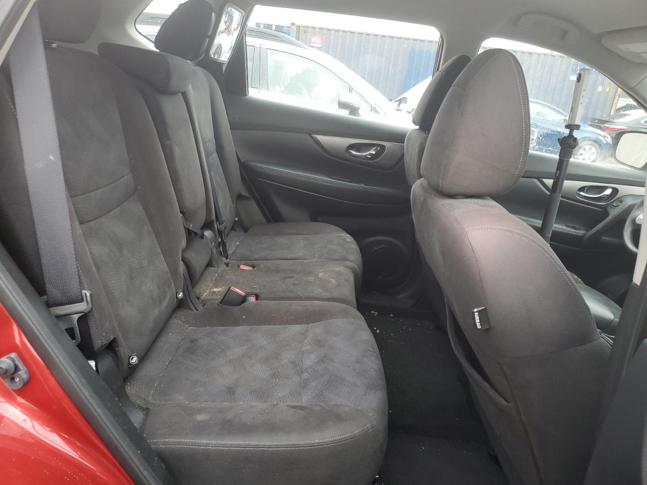 2015 Nissan Rogue - Image 11