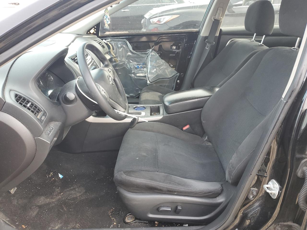 2015 Nissan Altima - Image 7