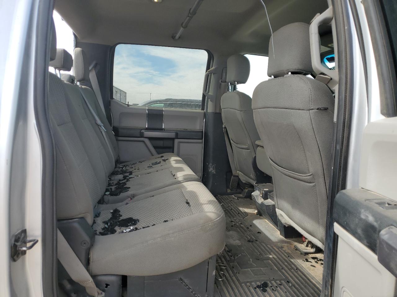 2018 Ford F350 - Image 10