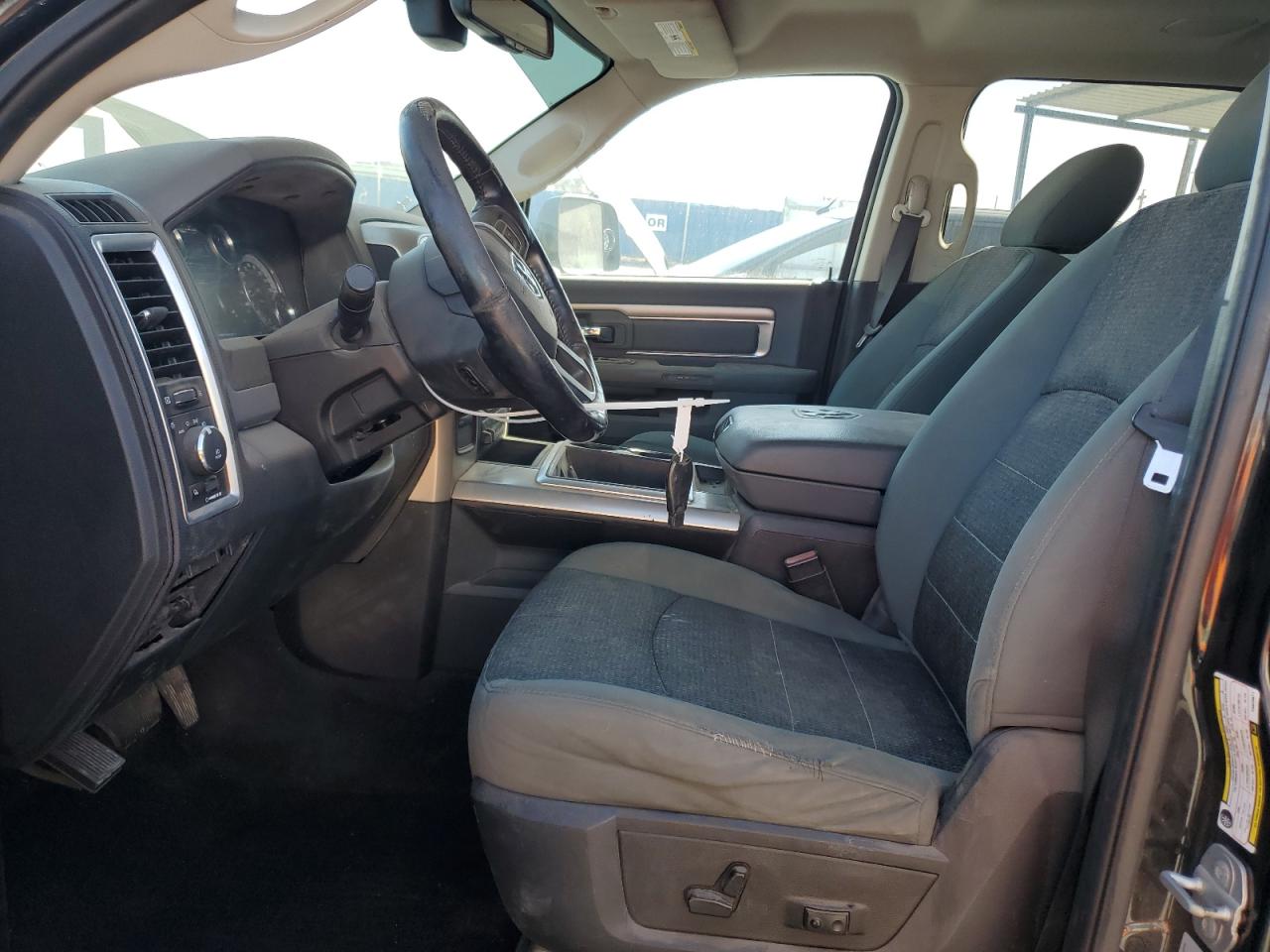 2015 RAM 2500 - Image 7