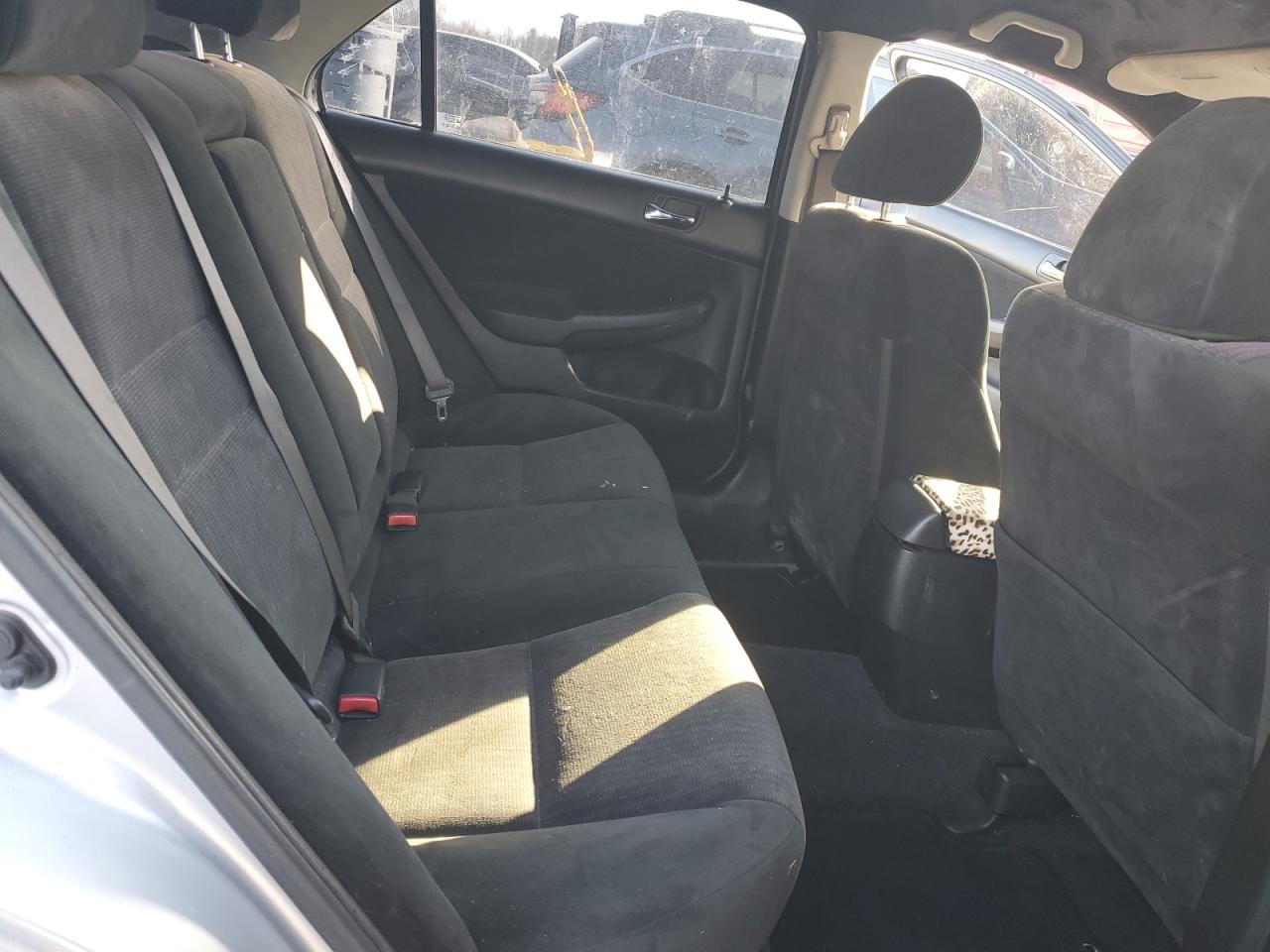 2004 Honda Accord - Image 10