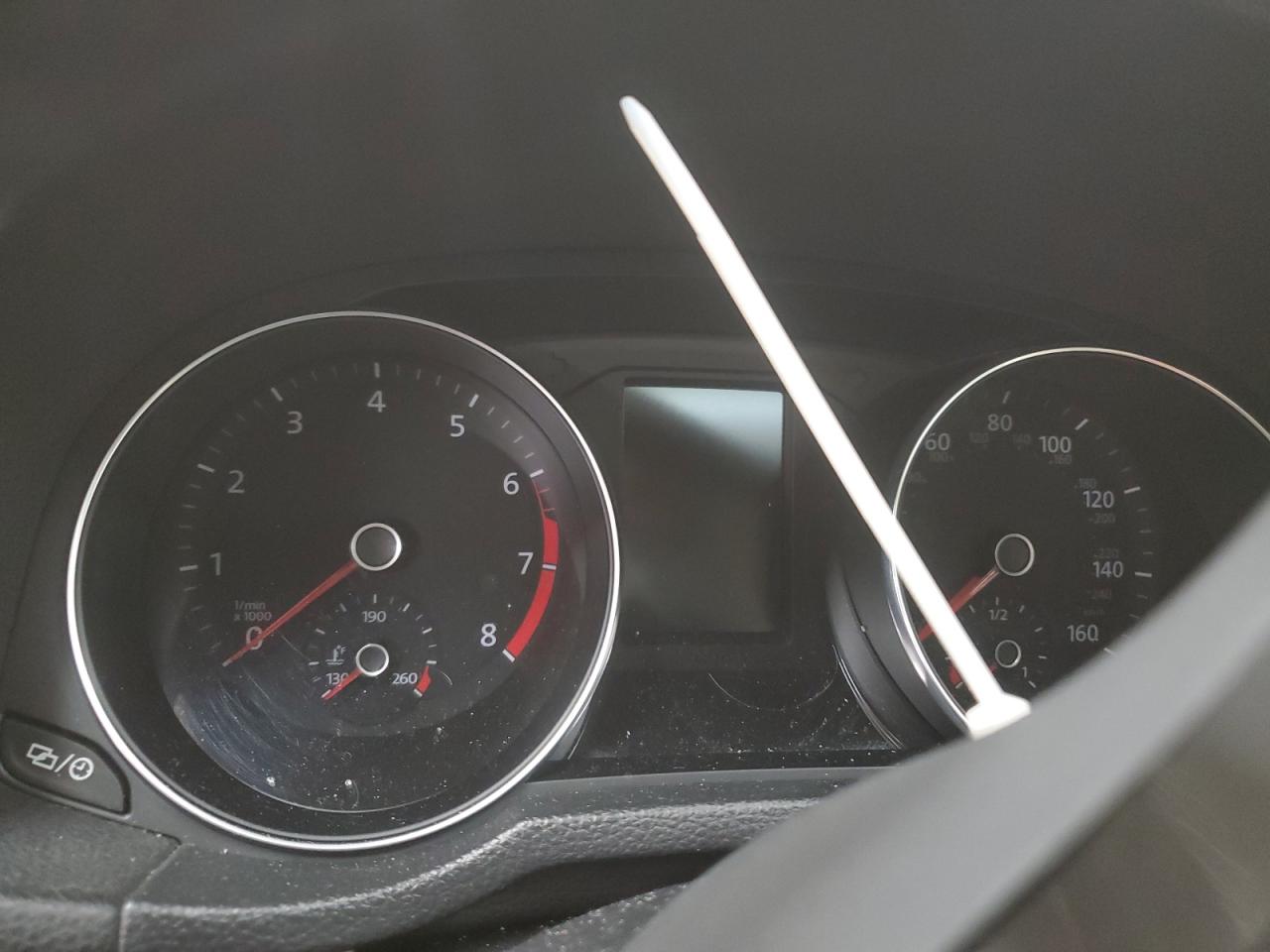 2017 Volkswagen Passat - Image 9