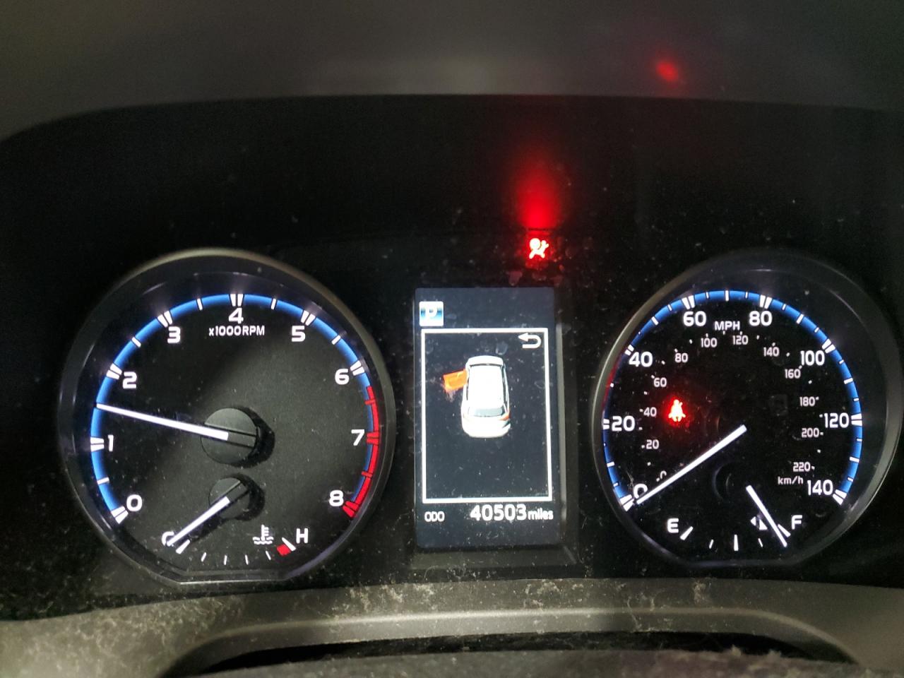 2017 Toyota RAV 4 - Image 9